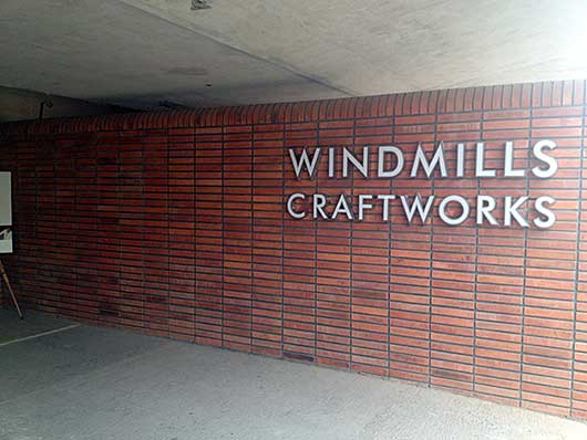 バンガロール マイクルブルワリー Windmills Craftworks